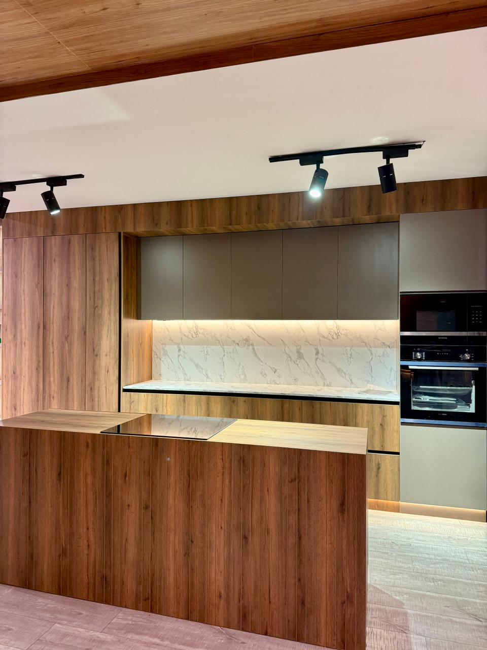 modern kitchen units in Dubai interior 
design