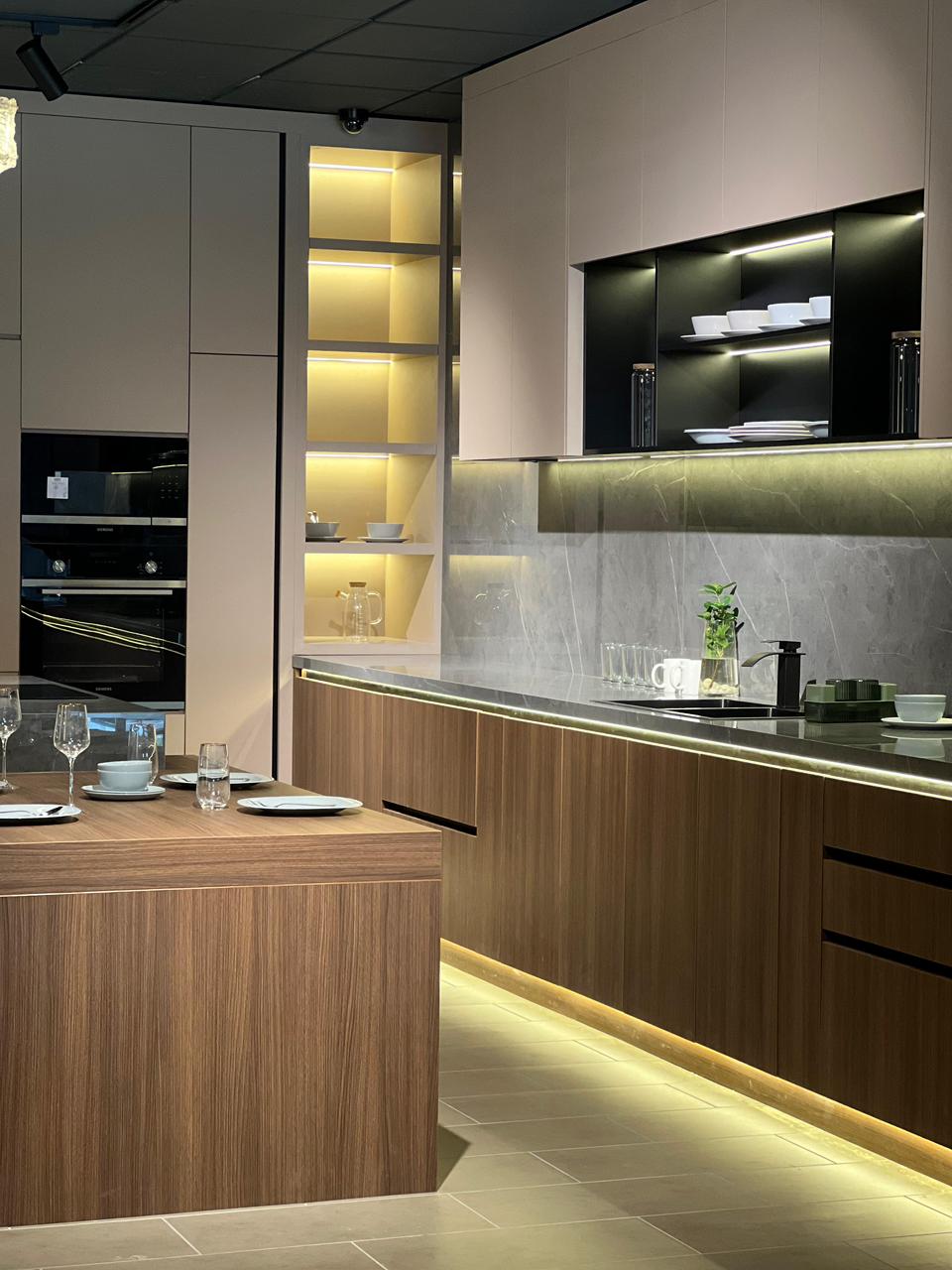 luxury kitchen cabinets Dubai design